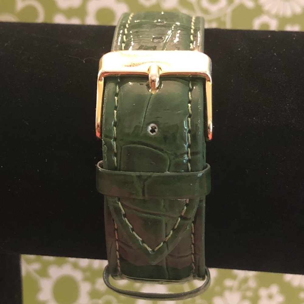 Watch - Picture 3 of 4
